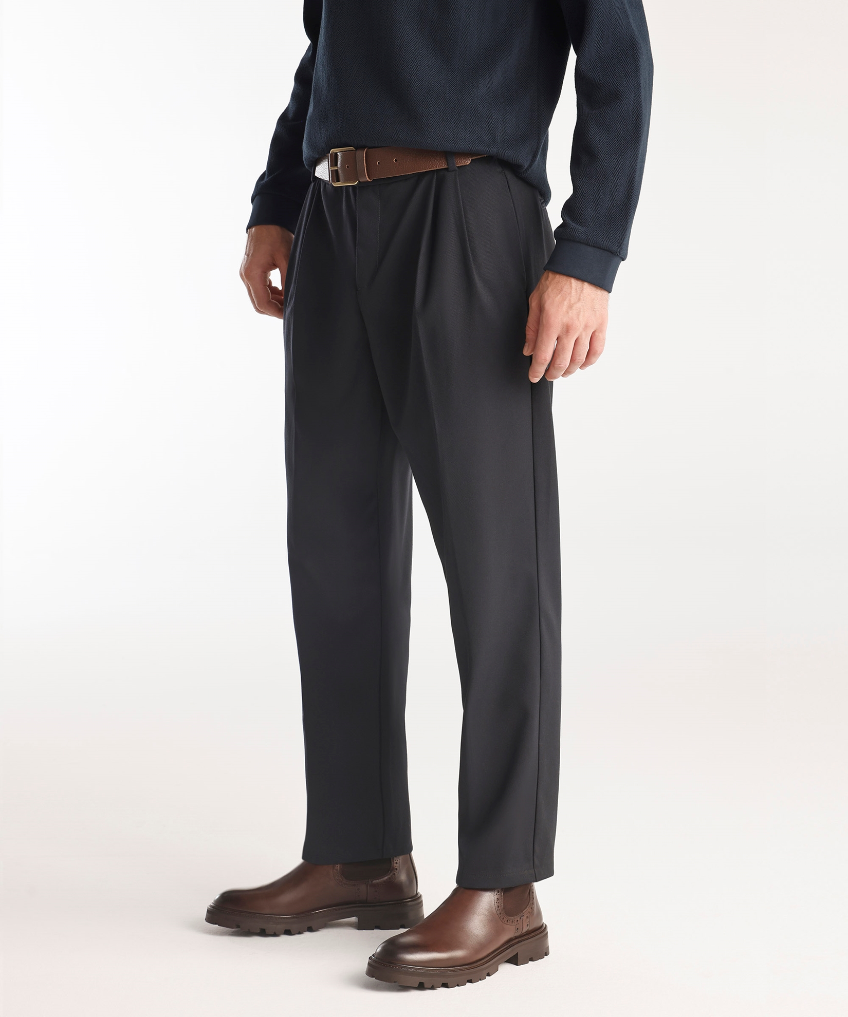 Tapered Fit Pantolon